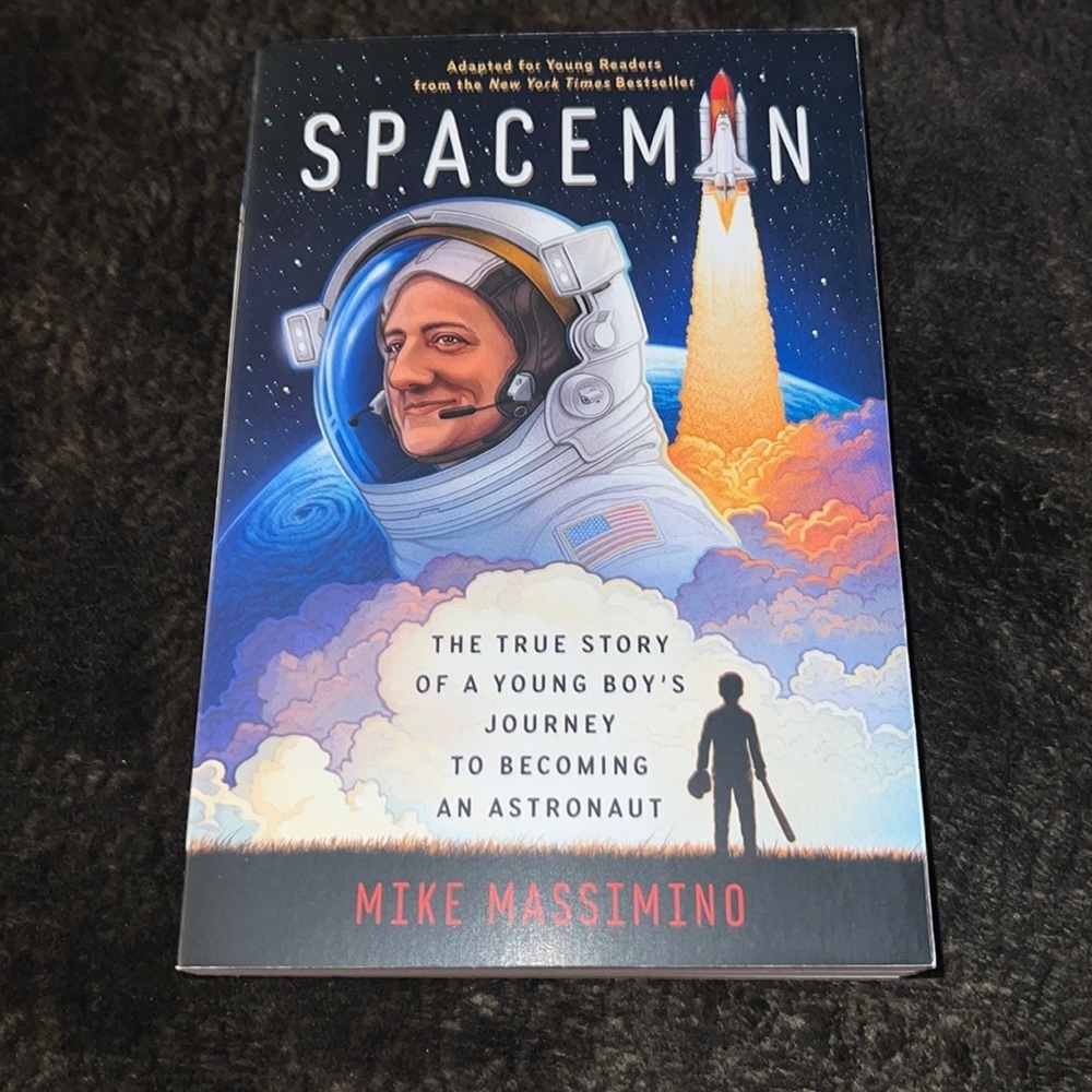 Adapted for Young Readers from the New York Times Bestseller
SPACEMAN